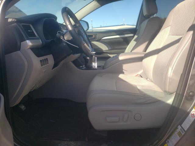 Photo 7 from auction – 2016 TOYOTA HIGHLANDER with VIN 5TDZKRFH2GS165638