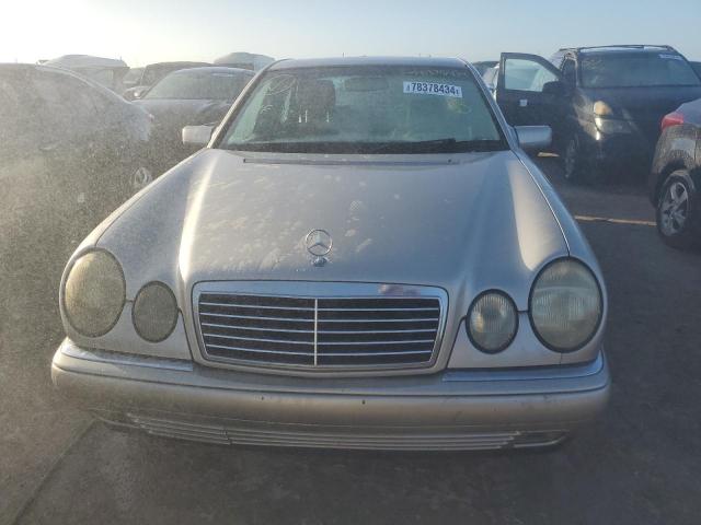 Photo 5 from auction – 1998 MERCEDES-BENZ E 320 with VIN WDBJF65F3WA526398