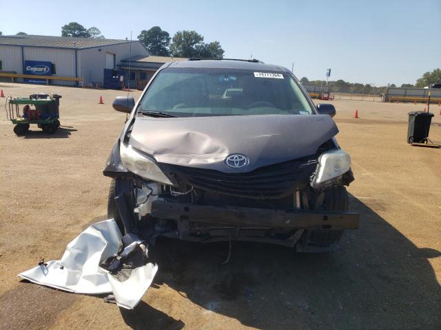 Photo 5 from auction – 2013 TOYOTA SIENNA LE with VIN 5TDKK3DC7DS315888