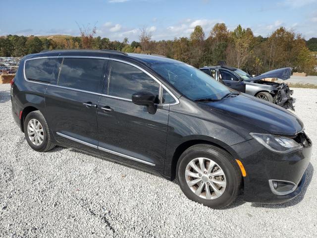 Photo 4 from auction – 2017 CHRYSLER PACIFICA T with VIN 2C4RC1BG5HR532800