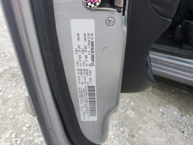 Photo 14 from auction – 2015 CHRYSLER TOWN & COU with VIN 2C4RC1HG3FR522335