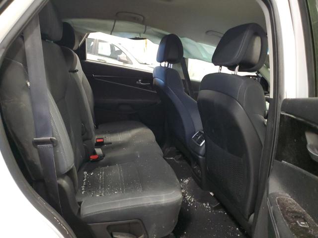 Photo 11 from auction – 2016 KIA SORENTO LX with VIN 5XYPGDA59GG140905
