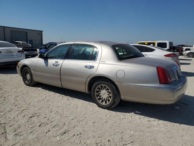 Photo 2 from auction – 2000 LINCOLN TOWN CAR S with VIN 1LNHM82W7YY831320