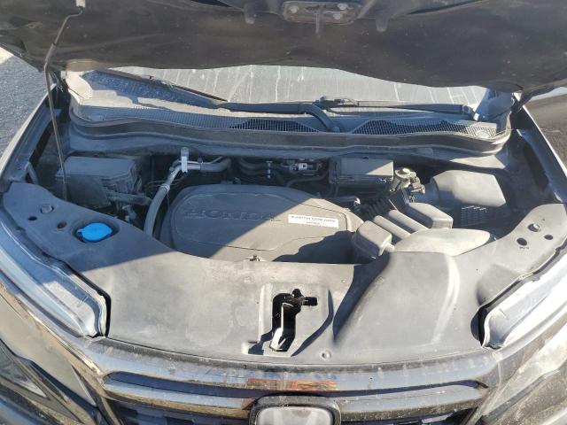 Photo 11 from auction – 2017 HONDA RIDGELINE with VIN 5FPYK3F84HB003869