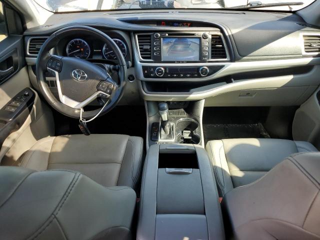 Photo 8 from auction – 2019 TOYOTA HIGHLANDER with VIN 5TDKZRFH2KS300932