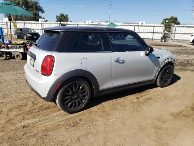 Photo 3 from auction – 2017 MINI COOPER with VIN WMWXP5C52H2D16238