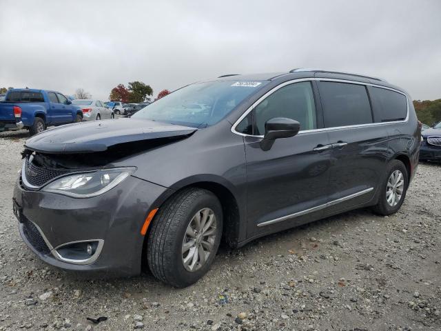 CHRYSLER PACIFICA T 2019 with VIN 2C4RC1BG6KR626708 - Photo from auction