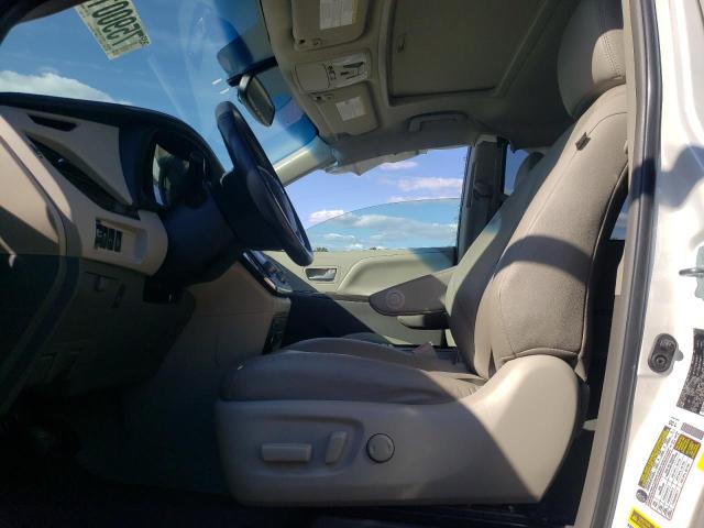 Photo 7 from auction – 2016 TOYOTA SIENNA XLE with VIN 5TDYK3DC2GS711225