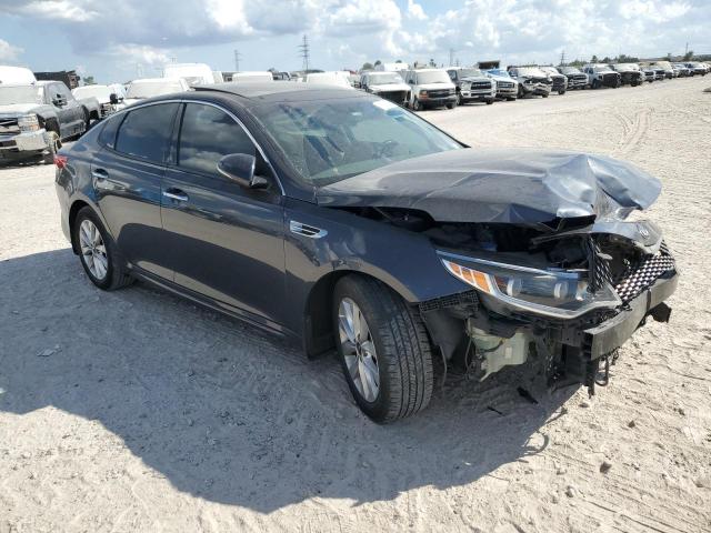 Photo 4 from auction – 2017 KIA OPTIMA EX with VIN 5XXGU4L38HG134491