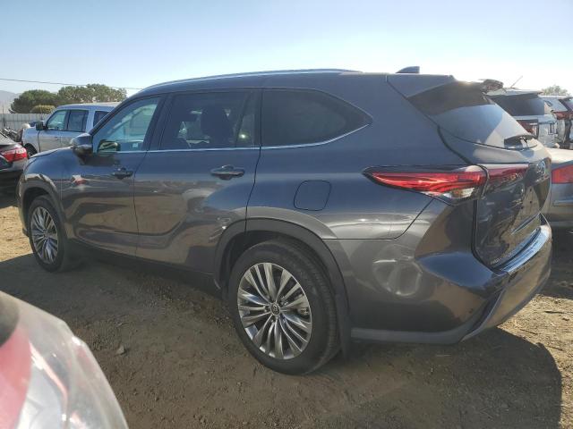 Photo 2 from auction – 2022 TOYOTA HIGHLANDER with VIN 5TDFZRBH3NS226951