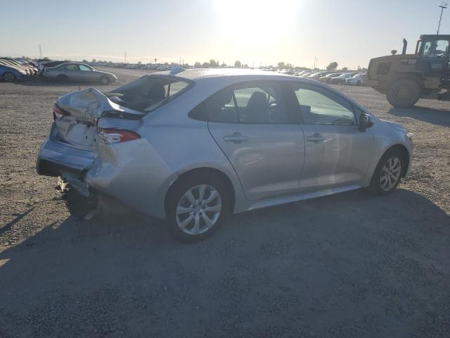 Photo 3 from auction – 2022 TOYOTA COROLLA LE with VIN 5YFEPMAE0NP277828