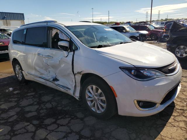 Photo 4 from auction – 2018 CHRYSLER PACIFICA T with VIN 2C4RC1BG3JR100549