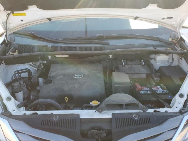 Photo 12 from auction – 2014 TOYOTA SIENNA XLE with VIN 5TDYK3DC2ES503889
