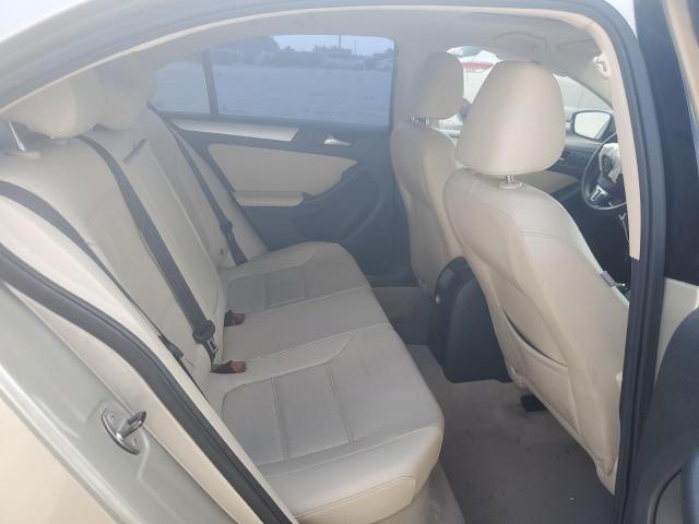 Photo 10 from auction – 2014 VOLKSWAGEN JETTA with VIN 3VWD07AJ7EM291518