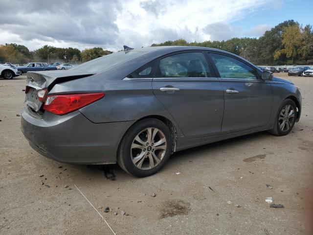 Photo 3 from auction – 2011 HYUNDAI SONATA with VIN 5NPEC4AC5BH038858