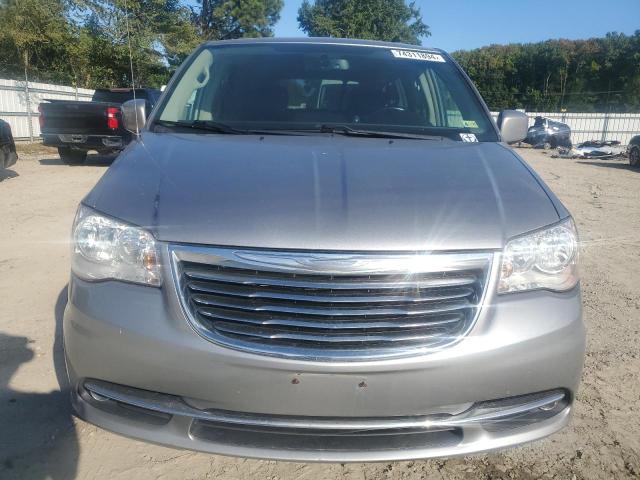 Photo 5 from auction – 2016 CHRYSLER TOWN & COU with VIN 2C4RC1BGXGR301518