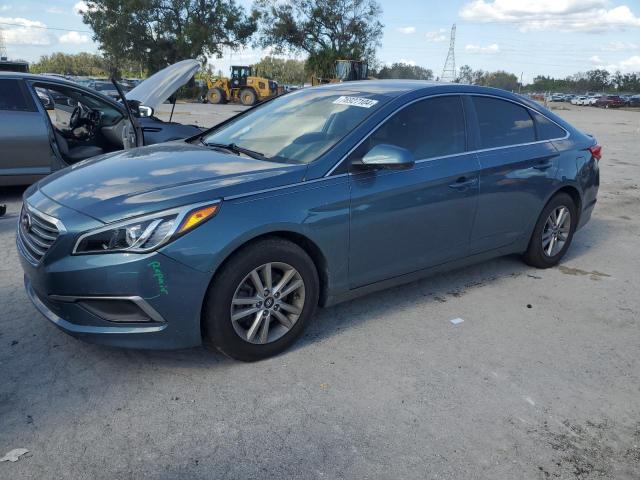 HYUNDAI SONATA SE 2017 with VIN 5NPE24AF6HH489822 - Photo from auction