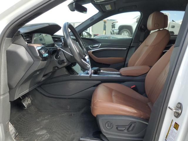 Photo 7 from auction – 2019 AUDI E-TRON PRE with VIN WA1LAAGE7KB017610