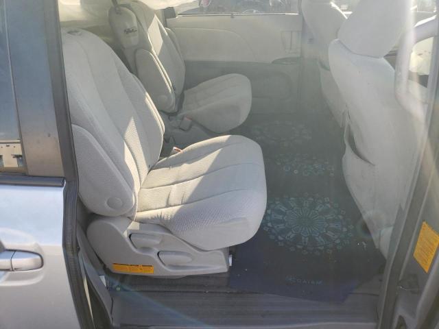 Photo 11 from auction – 2011 TOYOTA SIENNA LE with VIN 5TDKK3DC4BS101678