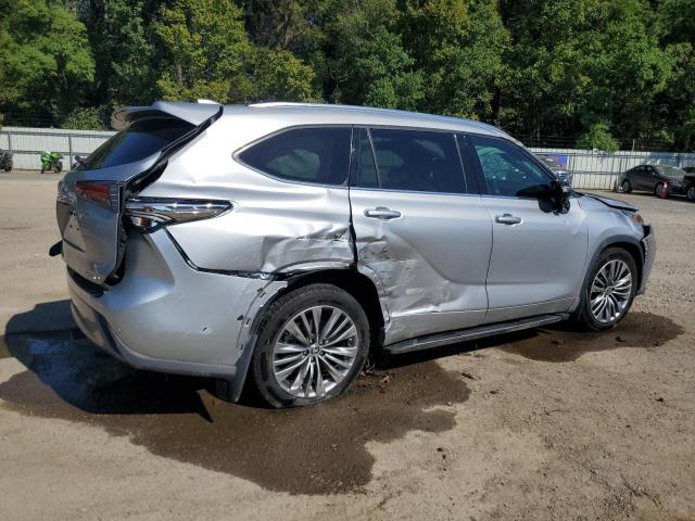 Photo 3 from auction – 2020 TOYOTA HIGHLANDER with VIN 5TDFZRAH1LS019165