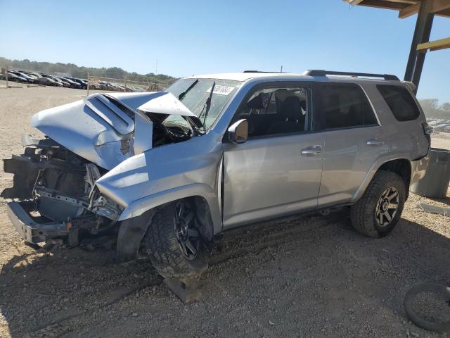 Photo 1 from auction – 2019 TOYOTA 4RUNNER SR with VIN JTEBU5JR1K5730315