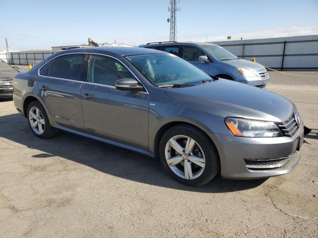 Photo 4 from auction – 2014 VOLKSWAGEN PASSAT S with VIN 1VWAT7A3XEC038965