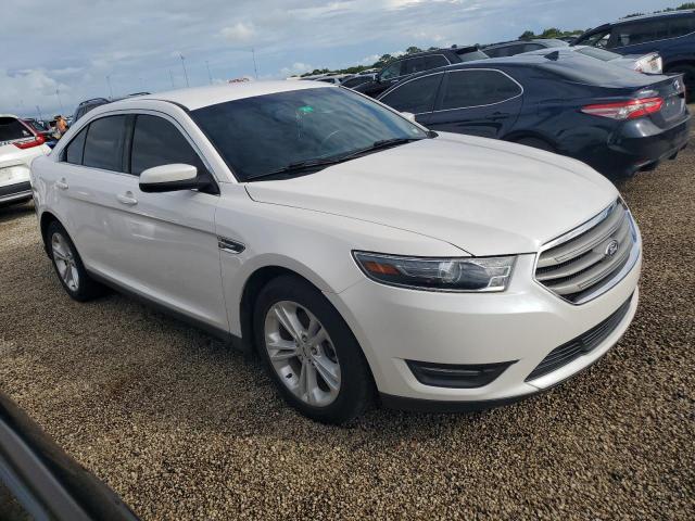 Photo 4 from auction – 2017 FORD TAURUS SEL with VIN 1FAHP2E82HG136986