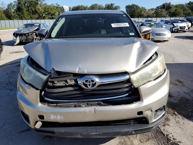 Photo 5 from auction – 2015 TOYOTA HIGHLANDER with VIN 5TDZKRFH6FS067078