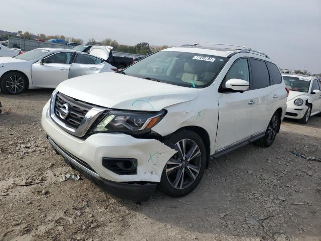 NISSAN PATHFINDER 2017 with VIN 5N1DR2MMXHC664716 - Photo from auction