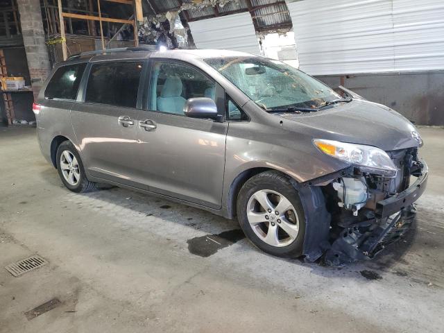 Zdjęcie 4 z aukcji – 2012 TOYOTA SIENNA LE z VIN 5TDKK3DC7CS211464