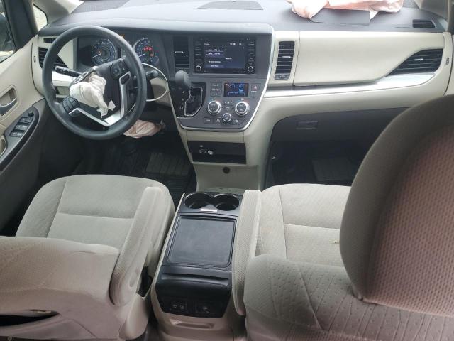 Photo 8 from auction – 2018 TOYOTA SIENNA LE with VIN 5TDKZ3DC1JS927236