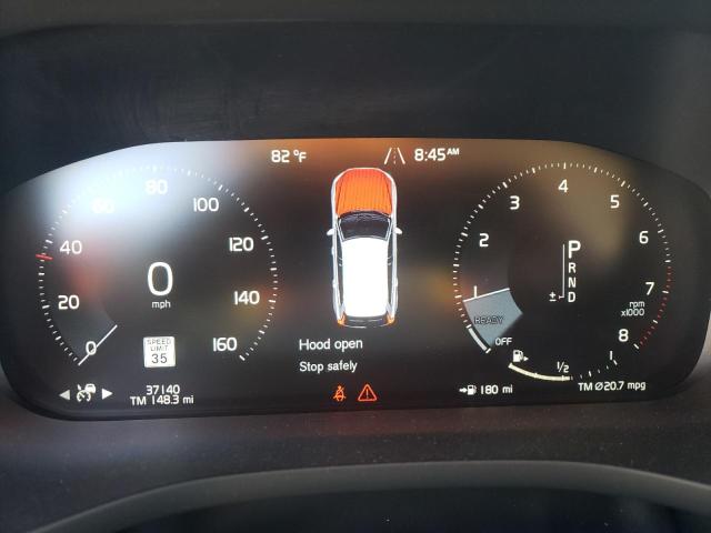 Photo 9 from auction – 2018 VOLVO XC60 T5 with VIN LYV102RK5JB116724