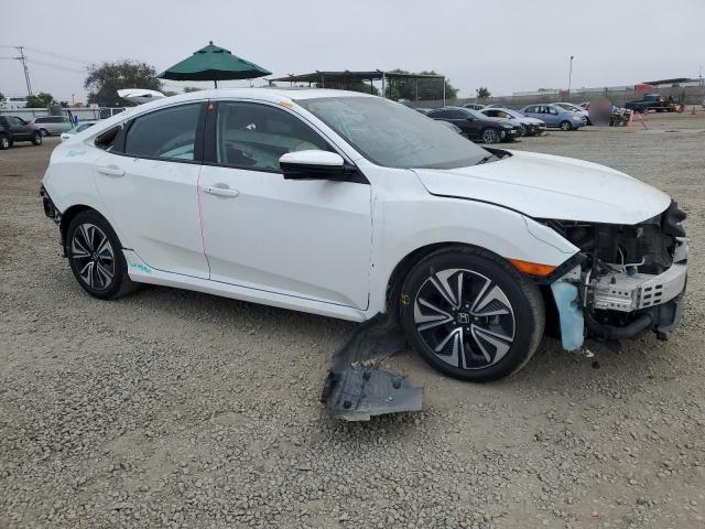 Photo 4 from auction – 2018 HONDA CIVIC EX with VIN JHMFC1F36JX041748