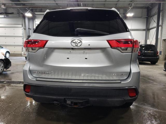 Photo 6 from auction – 2017 TOYOTA HIGHLANDER with VIN 5TDJZRFH1HS518252
