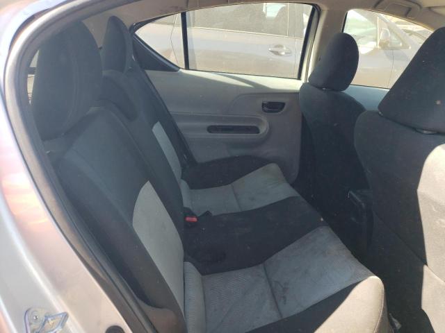 Photo 10 from auction – 2014 TOYOTA PRIUS C with VIN JTDKDTB3XE1075327