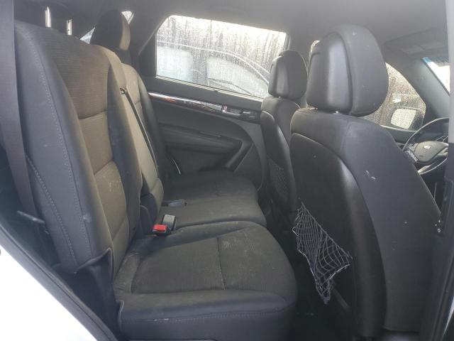 Photo 11 from auction – 2014 KIA SORENTO LX with VIN 5XYKT4A68EG514724
