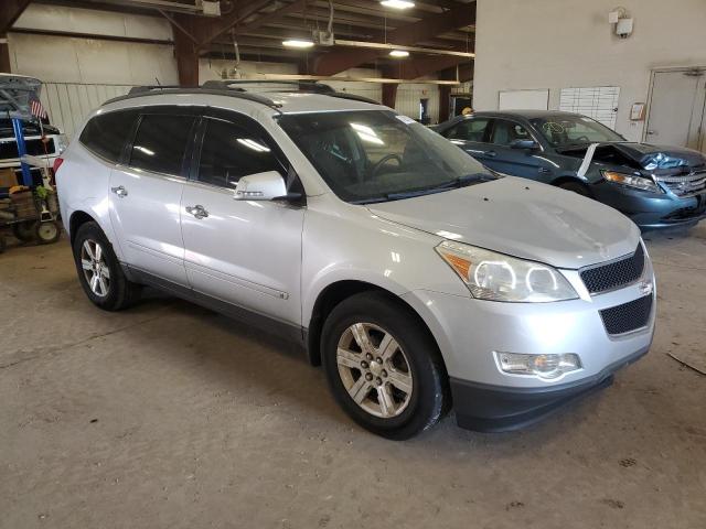 Photo 4 from auction – 2010 CHEVROLET TRAVERSE L with VIN 1GNLVFED7AS107718