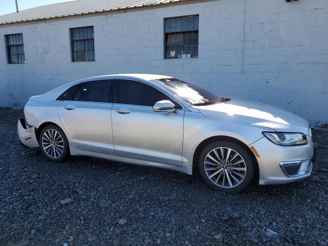 Photo 4 from auction – 2019 LINCOLN MKZ with VIN 3LN6L5A99KR608576