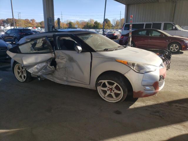Photo 4 from auction – 2016 HYUNDAI VELOSTER with VIN KMHTC6AD3GU265826
