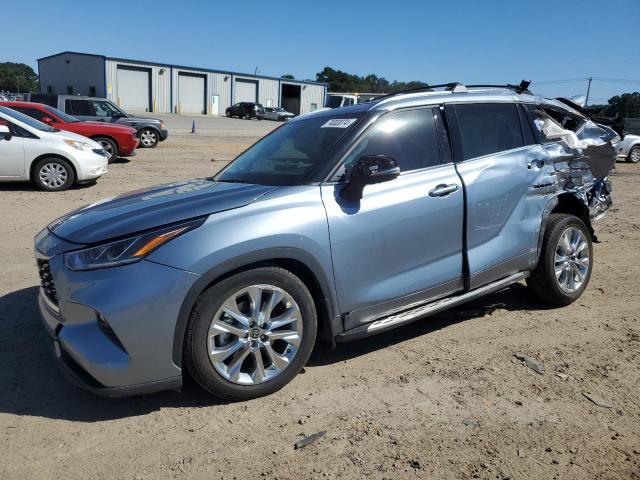 TOYOTA HIGHLANDER 2022 with VIN 5TDYARAH3NS014309 - Photo from auction