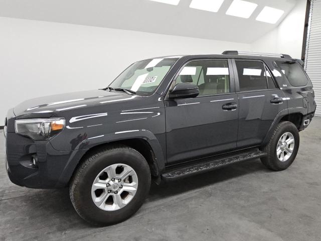 TOYOTA 4RUNNER SR 2024 with VIN JTEEU5JR1R5306236 - Photo from auction
