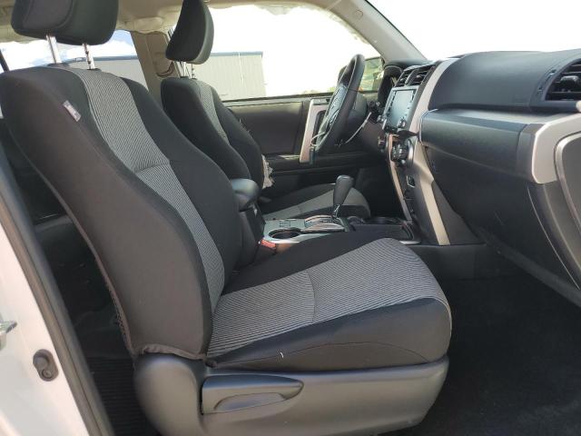 Photo 7 from auction – 2024 TOYOTA 4RUNNER SR with VIN JTEEU5JR0R5313176