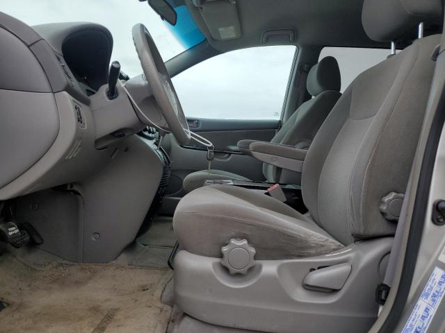 Photo 7 from auction – 2004 TOYOTA SIENNA CE with VIN 5TDZA23C74S146713