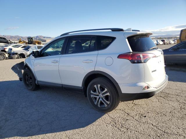 Foto 2 de la subasta – 2017 TOYOTA RAV4 LE con VIN 2T3BFREV2HW640556