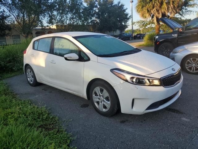 Photo 4 from auction – 2017 KIA FORTE LX with VIN KNAFK5A89H5702058