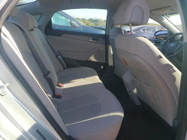 Photo 10 from auction – 2017 HYUNDAI SONATA SE with VIN 5NPE24AF0HH563963