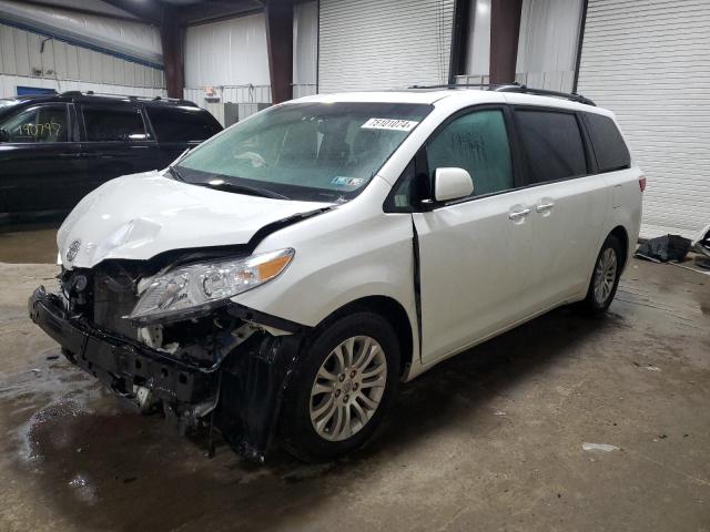 TOYOTA SIENNA XLE 2015 with VIN 5TDYK3DCXFS545356 - Photo from auction