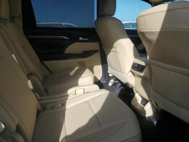 Photo 11 from auction – 2018 TOYOTA HIGHLANDER with VIN 5TDDZRFH2JS901720