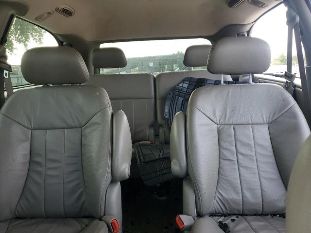 Photo 10 from auction – 2002 CHRYSLER TOWN & COU with VIN 2C8GP54L62R748805
