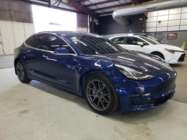 Снимка 4 от търг – 2019 TESLA MODEL 3 с VIN 5YJ3E1EA7KF476210